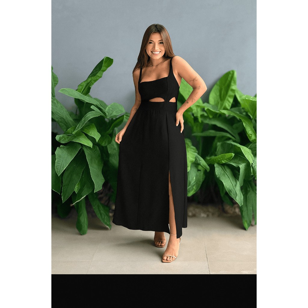 Vestido com Fenda na Perna e decote quadrado Têndencia 2025