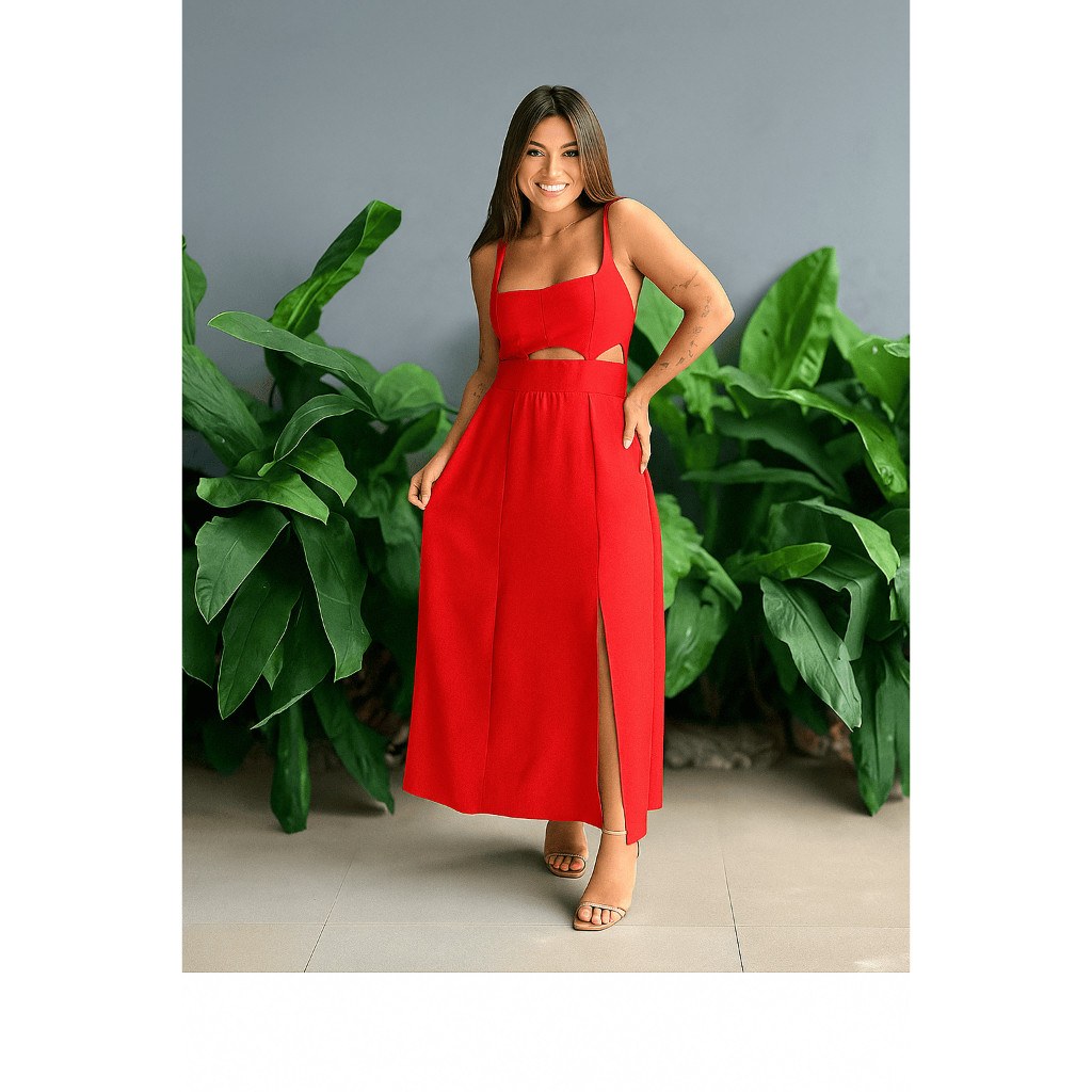 Vestido com Fenda na Perna e decote quadrado Têndencia 2025